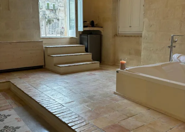 Affittacamere Benedetta Sassi 4*